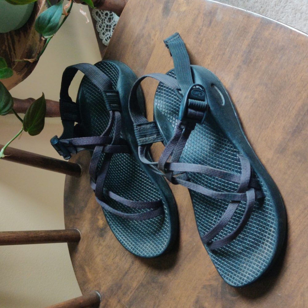 Black Strappy Chacos size 7